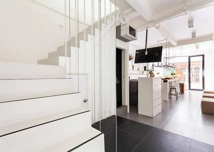 Miq_5br/silom Bts,mrt/wifi 1000mb/jacuzzi/16pax * 曼谷